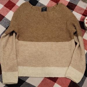 Abercrombie and firch sweater